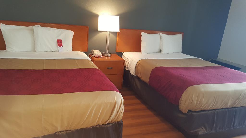 Econo Lodge Inn & Suites 존슨 시티 외부 사진